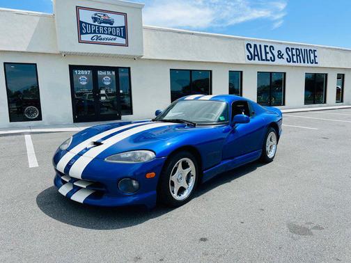 Viper Blue Pearl Coat 1997 Dodge Viper GTS