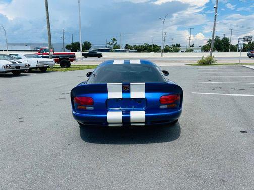 Viper Blue Pearl Coat 1997 Dodge Viper GTS