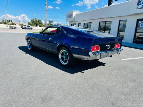1973 Ford Mustang Base