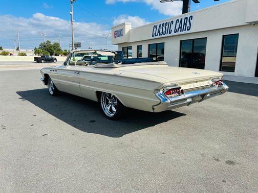 1961 Buick LeSabre 