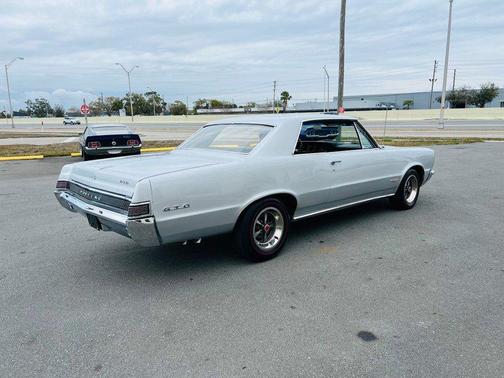 1965 Pontiac GTO 