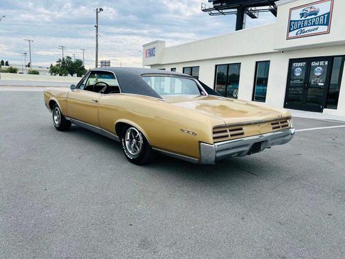 1967 Pontiac GTO 