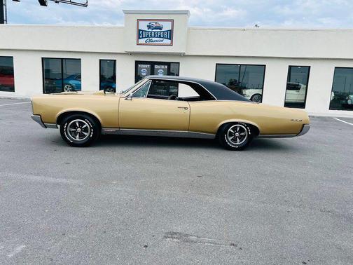 1967 Pontiac GTO 
