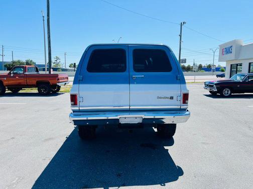 Blue 1986 Chevrolet Suburban