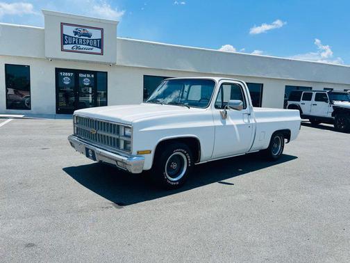 1982 Chevrolet C10/K10 Base