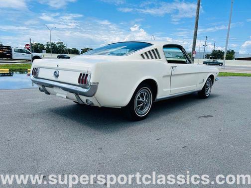 1965 Ford Mustang Base