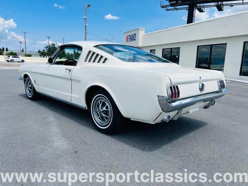 1965 Ford Mustang Base