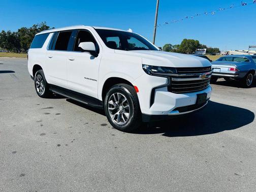 2022 Chevrolet Suburban LT