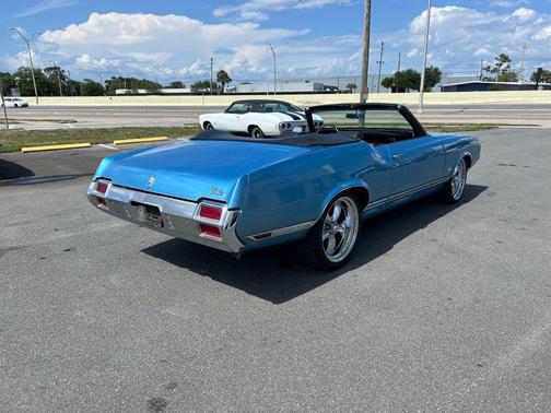 Blue 1971 Oldsmobile Cutlass