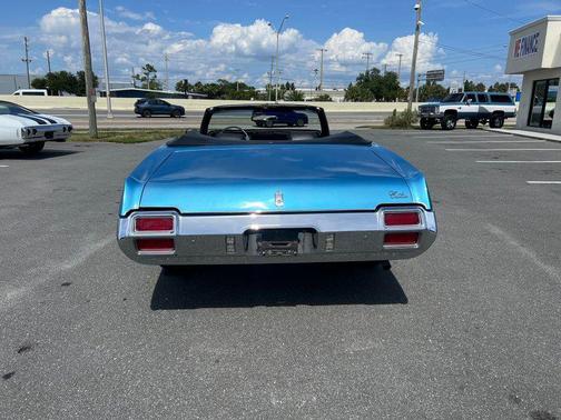 Blue 1971 Oldsmobile Cutlass