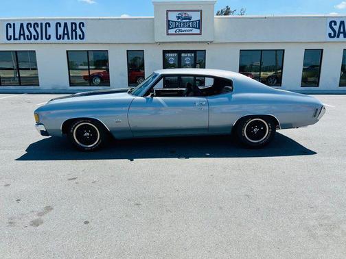 Silver 1972 Chevrolet Chevelle