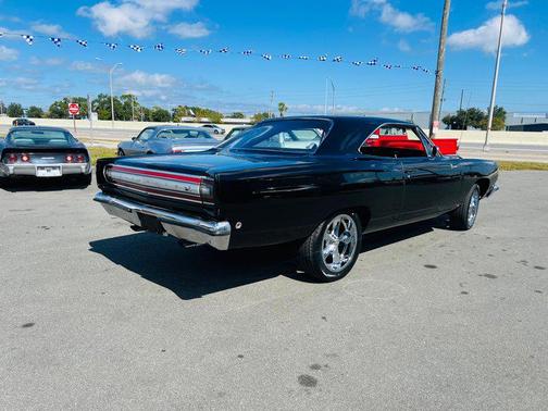 1968 Plymouth Roadrunner 