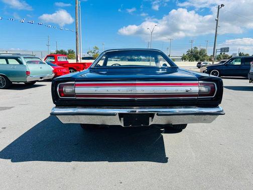 1968 Plymouth Roadrunner 