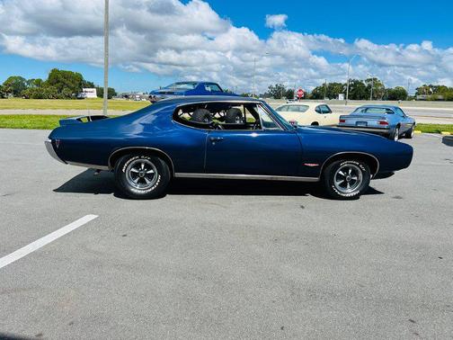 1968 Pontiac GTO 