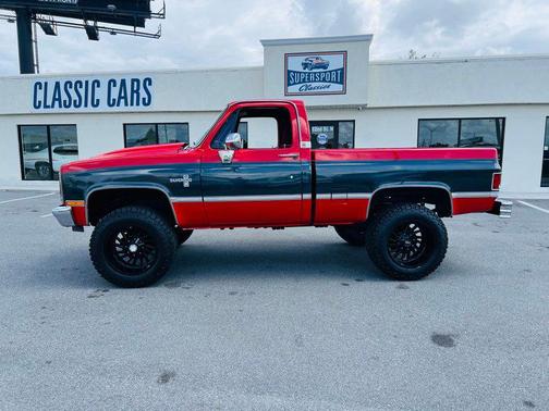Red 1986 Chevrolet Pickup Truck Base