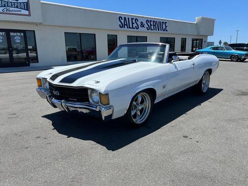White 1972 Chevrolet Chevelle