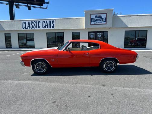 Orange 1972 Chevrolet Chevelle
