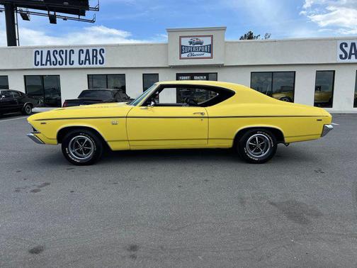 Yellow 1969 Chevrolet Chevelle