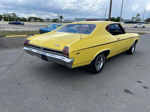 Yellow 1969 Chevrolet Chevelle