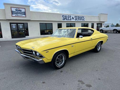 Yellow 1969 Chevrolet Chevelle