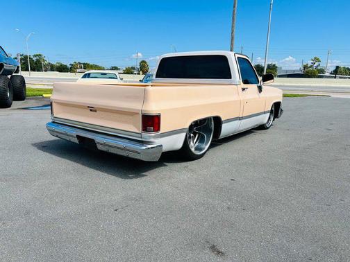 1983 GMC Pickup Truck Base