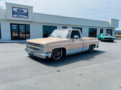 1983 GMC Pickup Truck Base