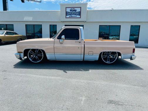 1983 GMC Pickup Truck Base