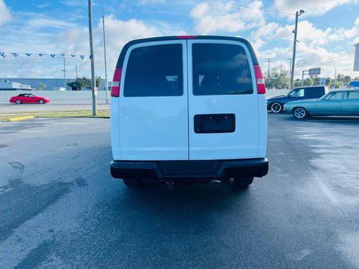 2015 Chevrolet Express 2500 Diesel