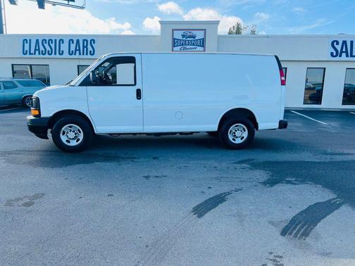 2015 Chevrolet Express 2500 Diesel