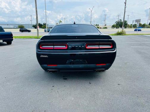 2016 Dodge Challenger R/T Scat Pack