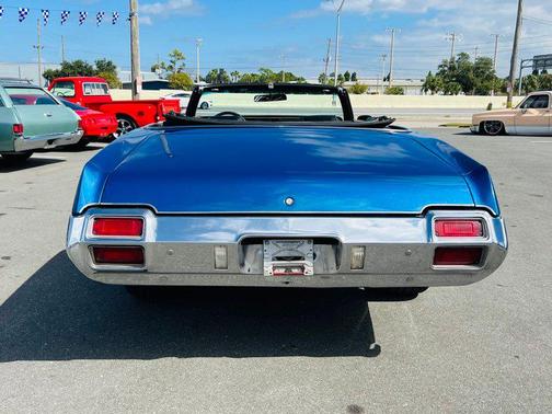 1971 Oldsmobile Cutlass 