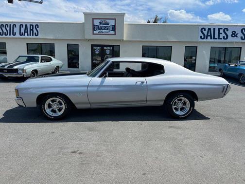 Silver 1972 Chevrolet Chevelle