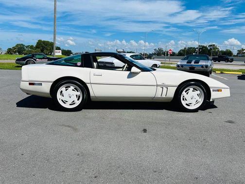 1988 Chevrolet Corvette Base