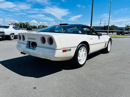 1988 Chevrolet Corvette Base