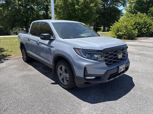 Sonic Gray Pearl 2025 Honda Ridgeline TrailSport