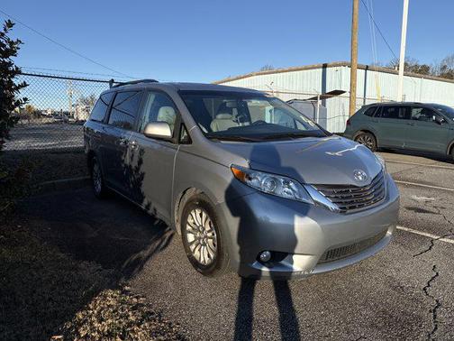 2015 Toyota Sienna XLE