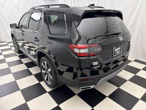 2025 Honda Pilot Elite
