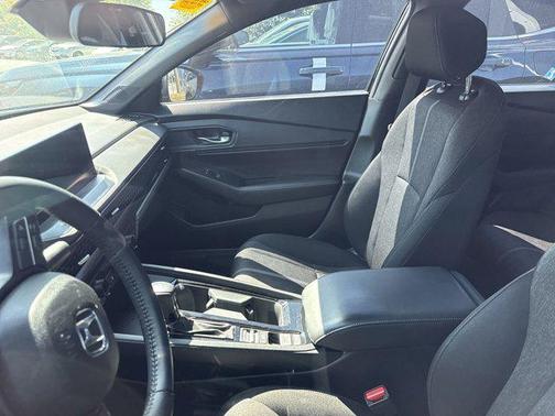 2023 Honda Accord Hybrid Base