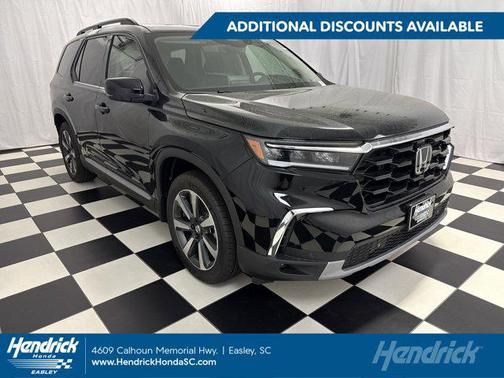 2025 Honda Pilot Touring 8-Passenger