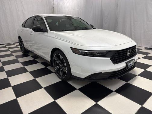 Platinum White Pearl 2026 Honda Accord Hybrid Sport