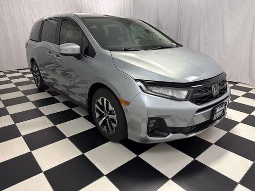 Solar Silver Metallic 2026 Honda Odyssey EX-L
