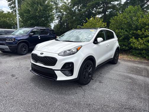 Snow White Pearl 2022 Kia Sportage S