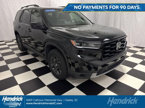 Crystal Black Pearl 2025 Honda Pilot TrailSport