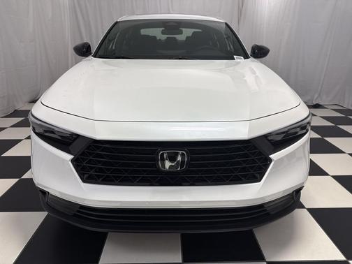 Platinum White Pearl 2026 Honda Accord Hybrid Sport