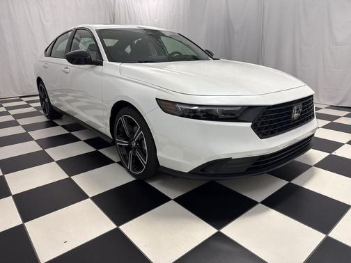 Platinum White Pearl 2026 Honda Accord Hybrid Sport