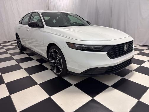 Platinum White Pearl 2026 Honda Accord Hybrid Sport