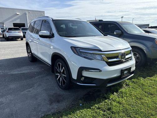 2022 Honda Pilot Touring 8-Passenger