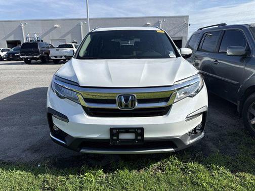 2022 Honda Pilot Touring 8-Passenger