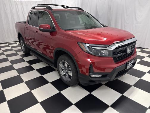 Radiant Red Metallic II 2026 Honda Ridgeline RTL