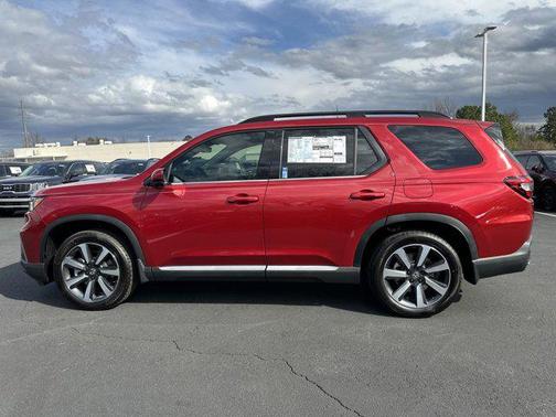 2025 Honda Pilot Touring 8-Passenger